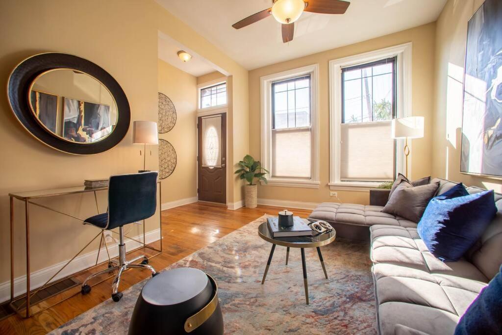 Getaway In The Heart Of Pilsen Chicago Apartment ภายนอก รูปภาพ