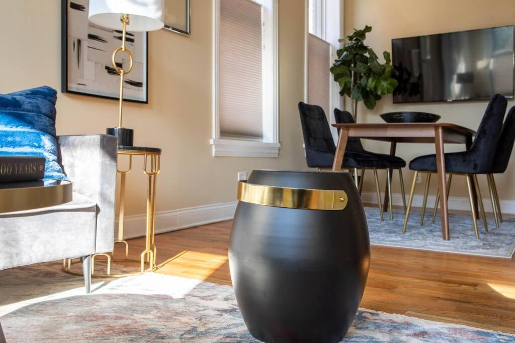 Getaway In The Heart Of Pilsen Chicago Apartment ภายนอก รูปภาพ